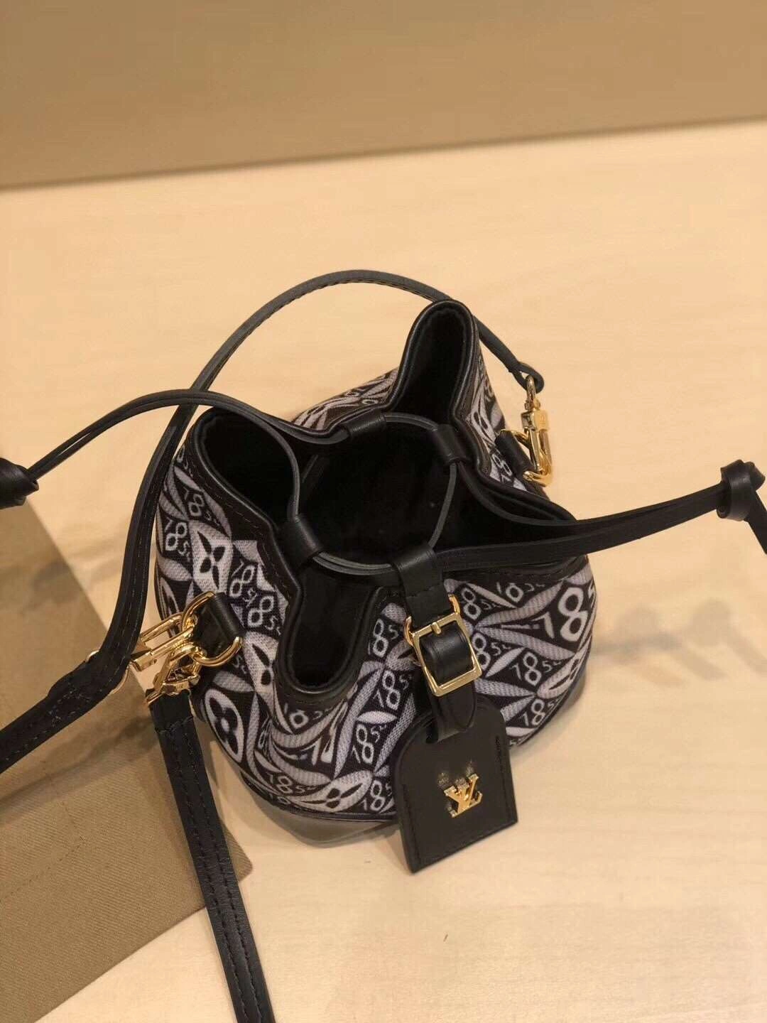 *MOMO--- 57099mini item : A-B181G2948