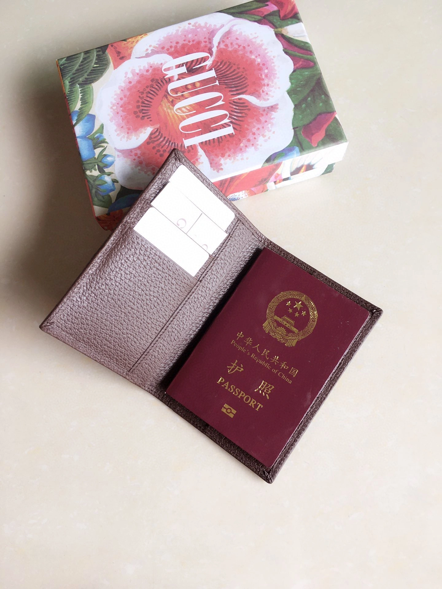 MOMO--- 597620 cowhide item : A-B00H1822A