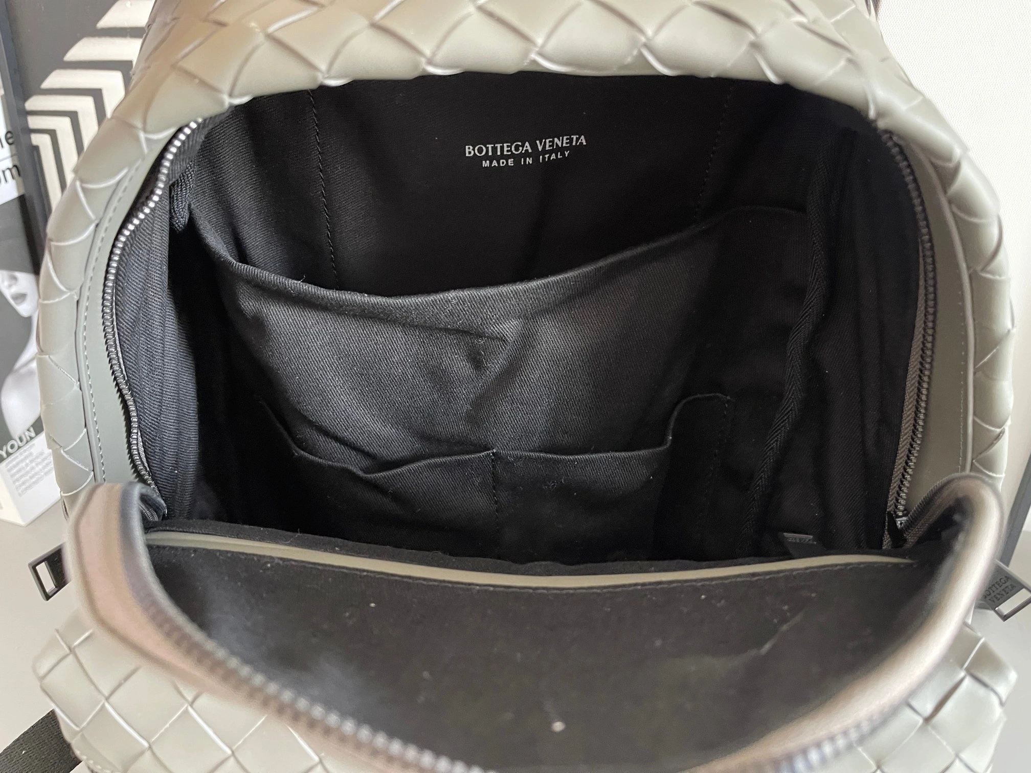 MOMO--- 599634-VCPQ2-1446 Calfskin item:C-B134L0842R