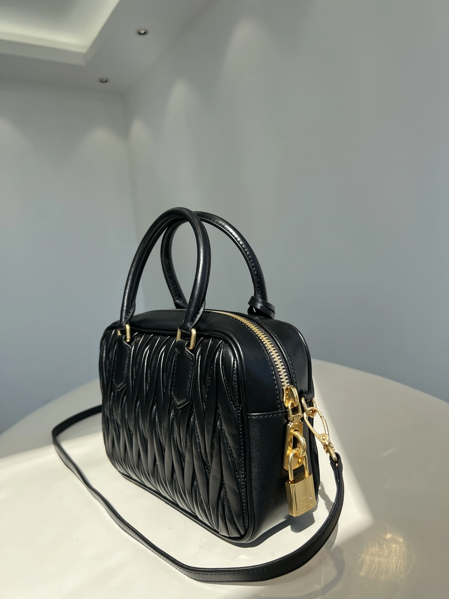 MOMO--- 5BB124-N88-F0002-V-YOO sheepskin item:D-B432D0672