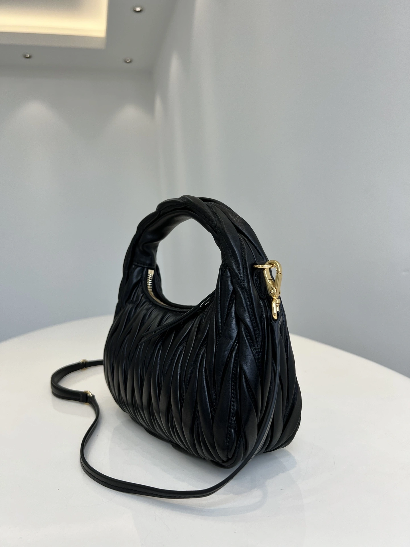 MOMO--- 5BC125-N88-F0002-V-OOY sheepskin item:D-B432D0670