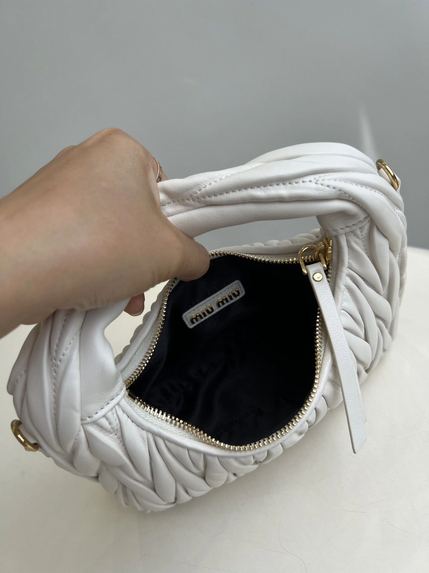 MOMO--- 5BC125-N88-F0009-V-OOY sheepskin item:D-B432D0669
