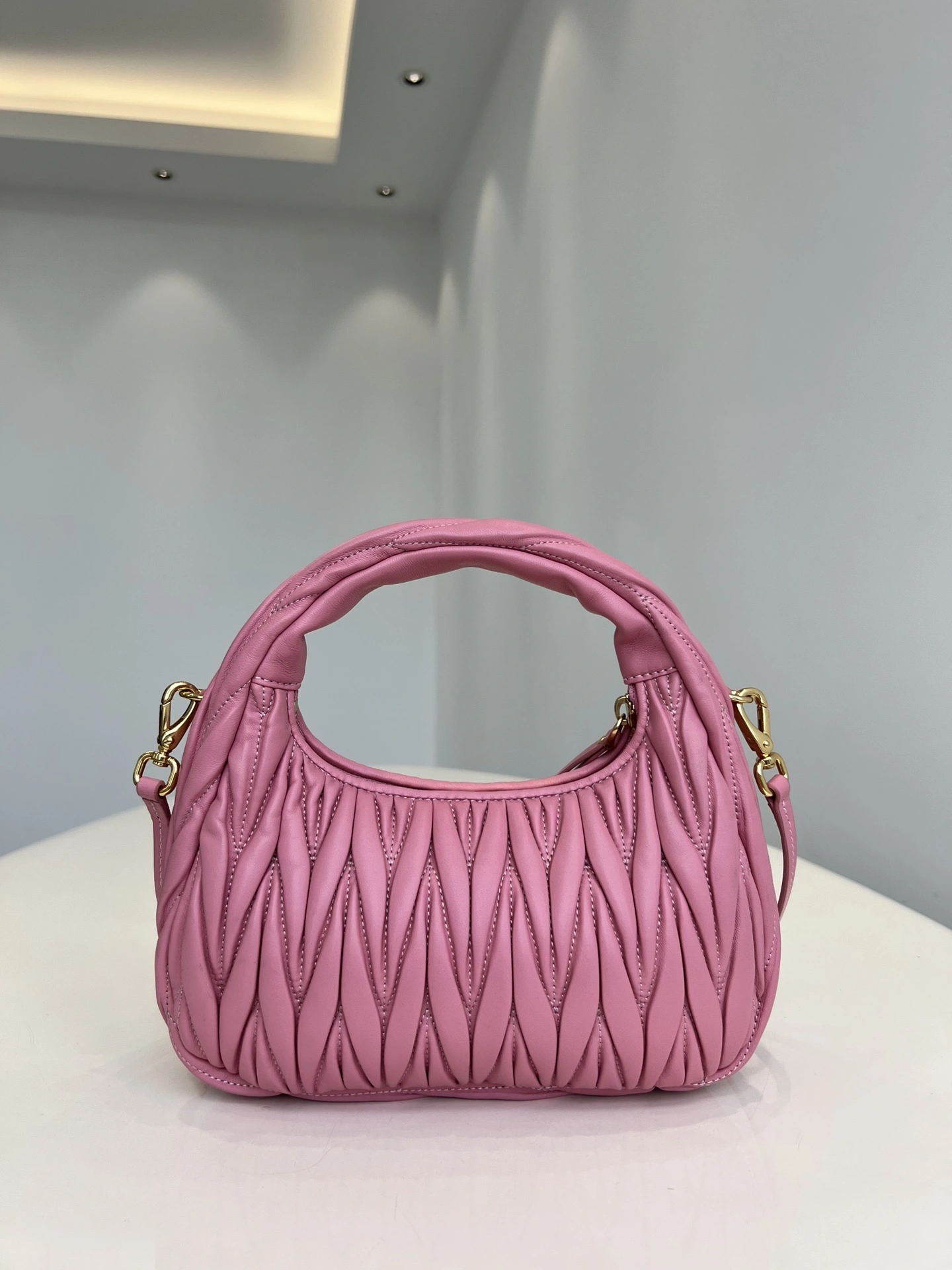 MOMO--- 5BC125-N88-F0638-V-OOY sheepskin item:D-B432D0668