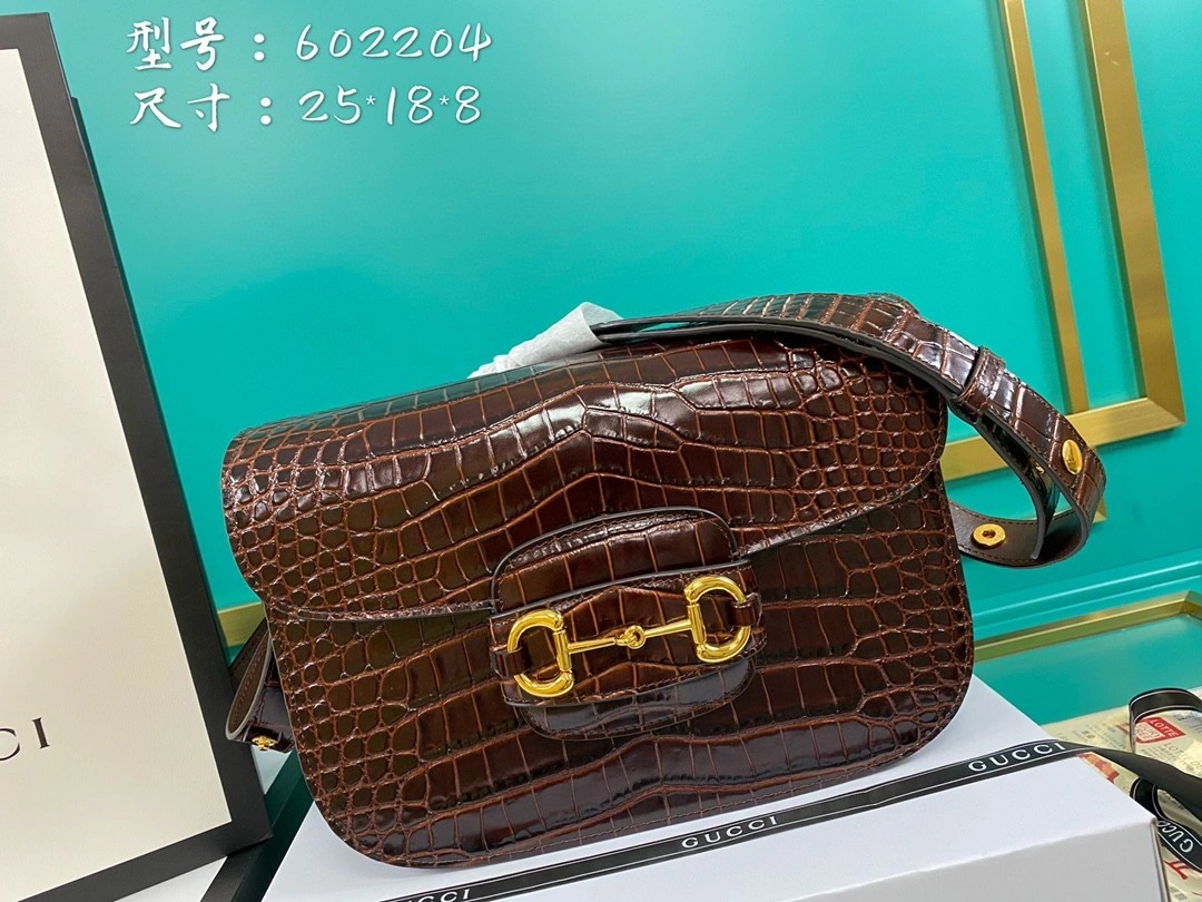 MOMO--- 602204 cowhide item : A-B00H0439A