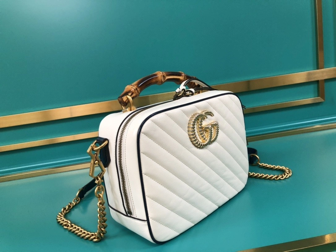 MOMO--- 602270 cowhide item : A-B00H0462A