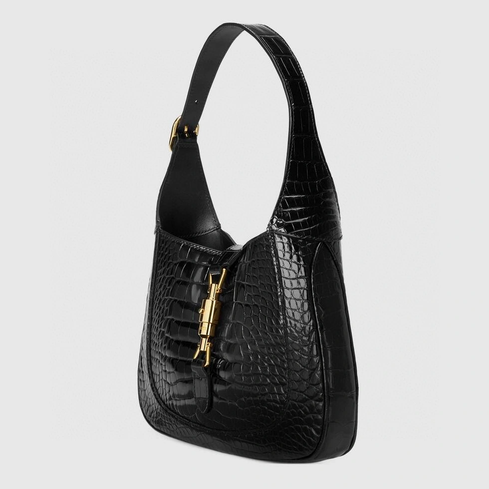MOMO--- 636709 cowhide item : A-B040H0438A