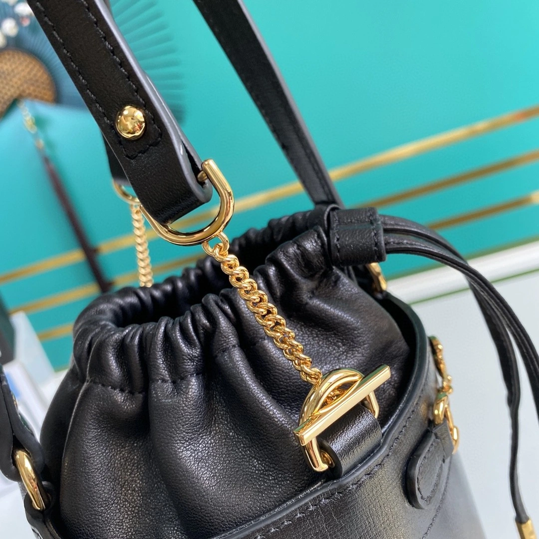 MOMO--- 637115 cowhide item : A-B00H0459A