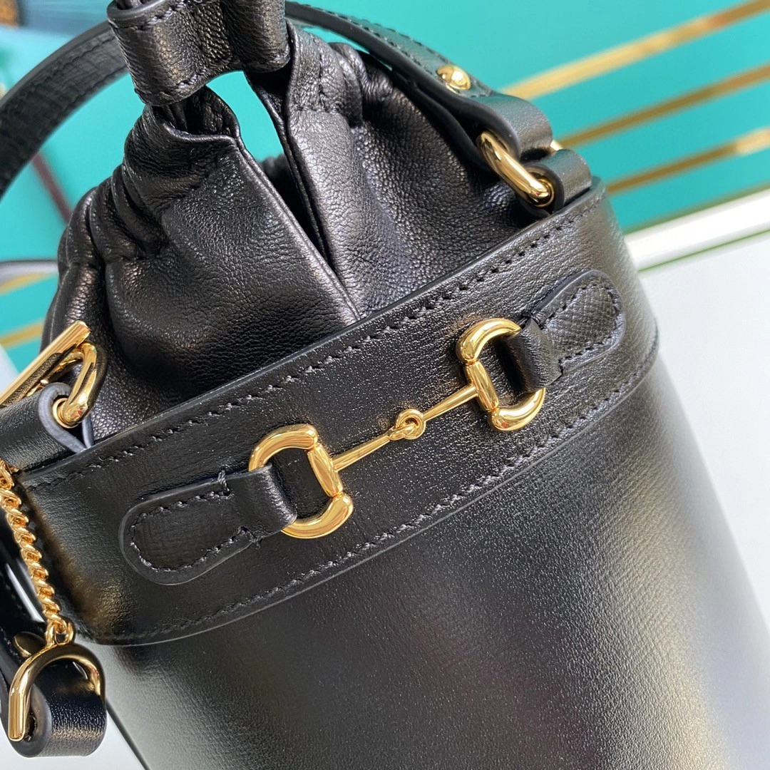 MOMO--- 637115 cowhide item : A-B00H0459A