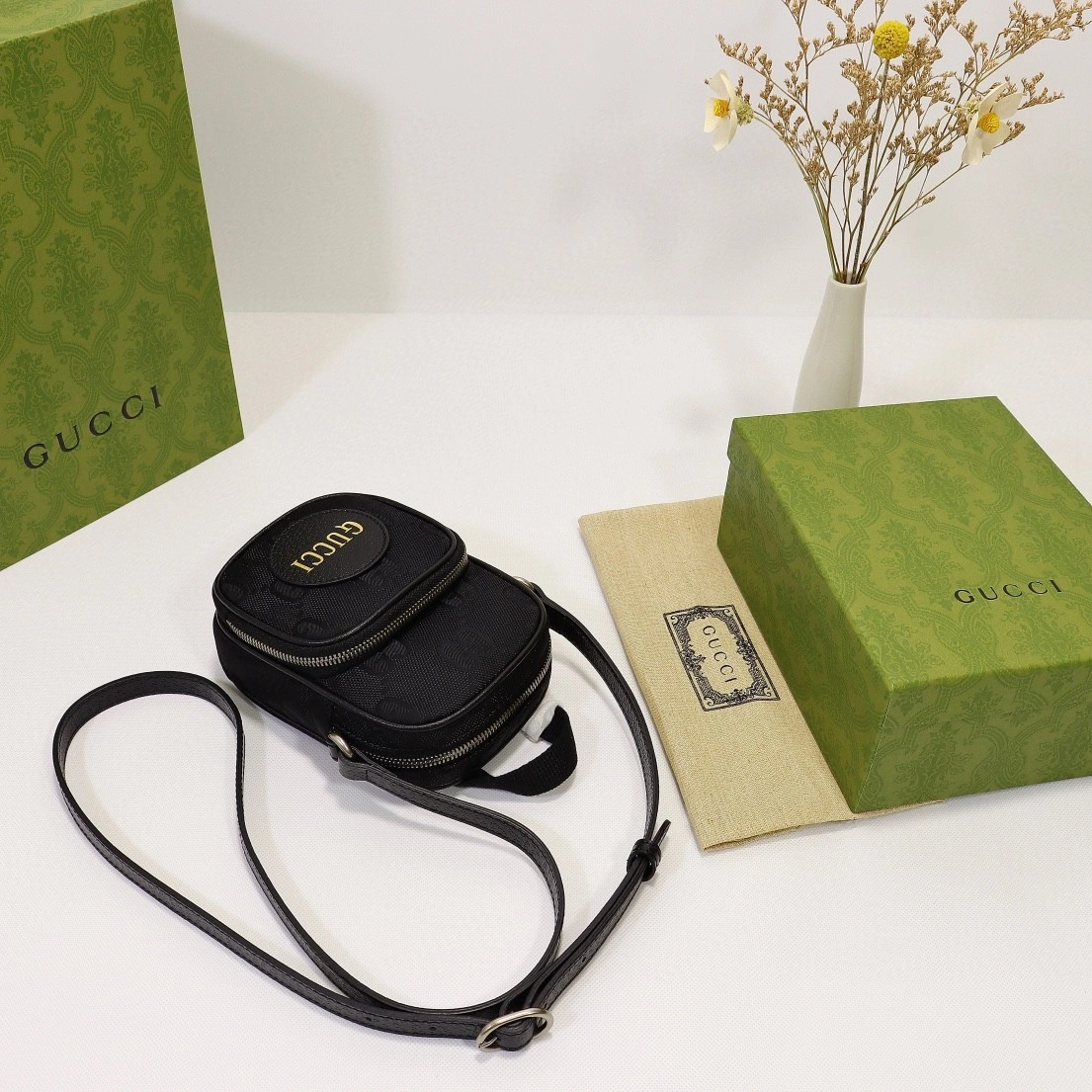 MOMO--- 643882 item : A-B00H1628A