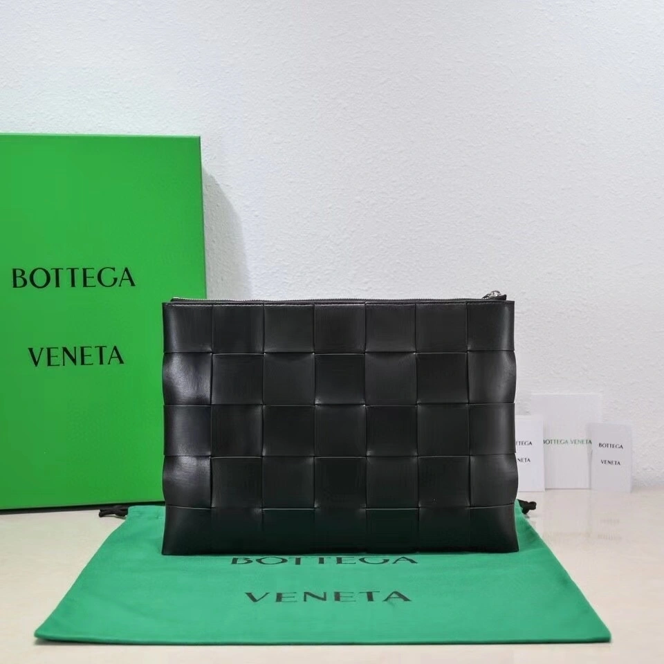 MOMO--- 649616VBWD38803 POUCT item:C-B134L0801R