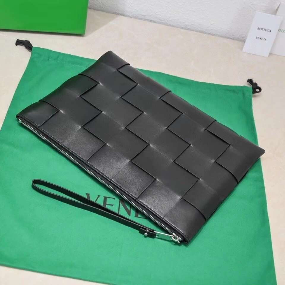 MOMO--- 649616VBWD38803 POUCT item:C-B134L0801R