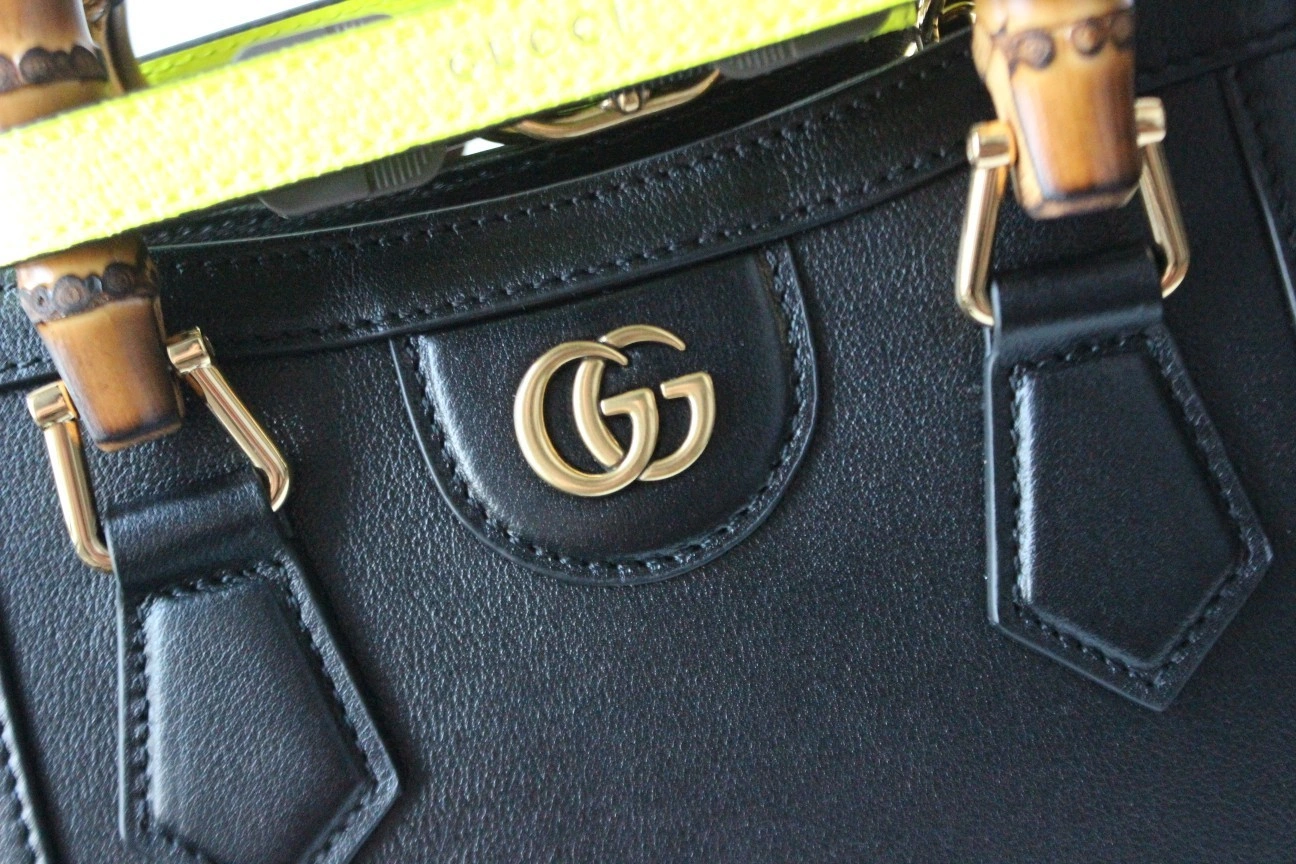 MOMO--- 655661 cowhide item : A-B191H0338A