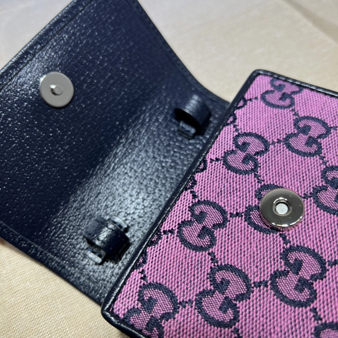 MOMO--- 657582-2UZAN-5279 item:C-B063L0822R