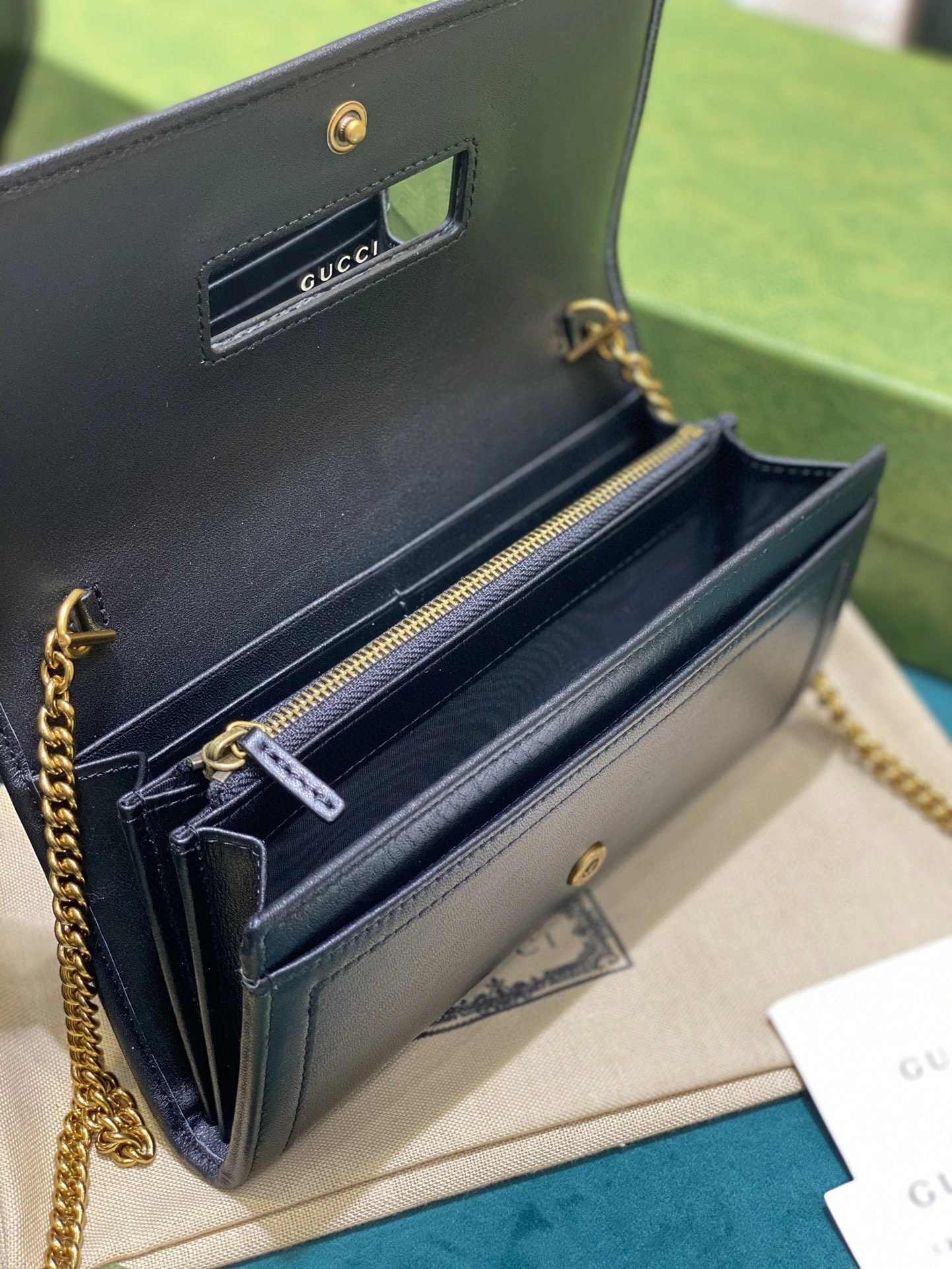 MOMO--- 658243 item : A-B202H0424A
