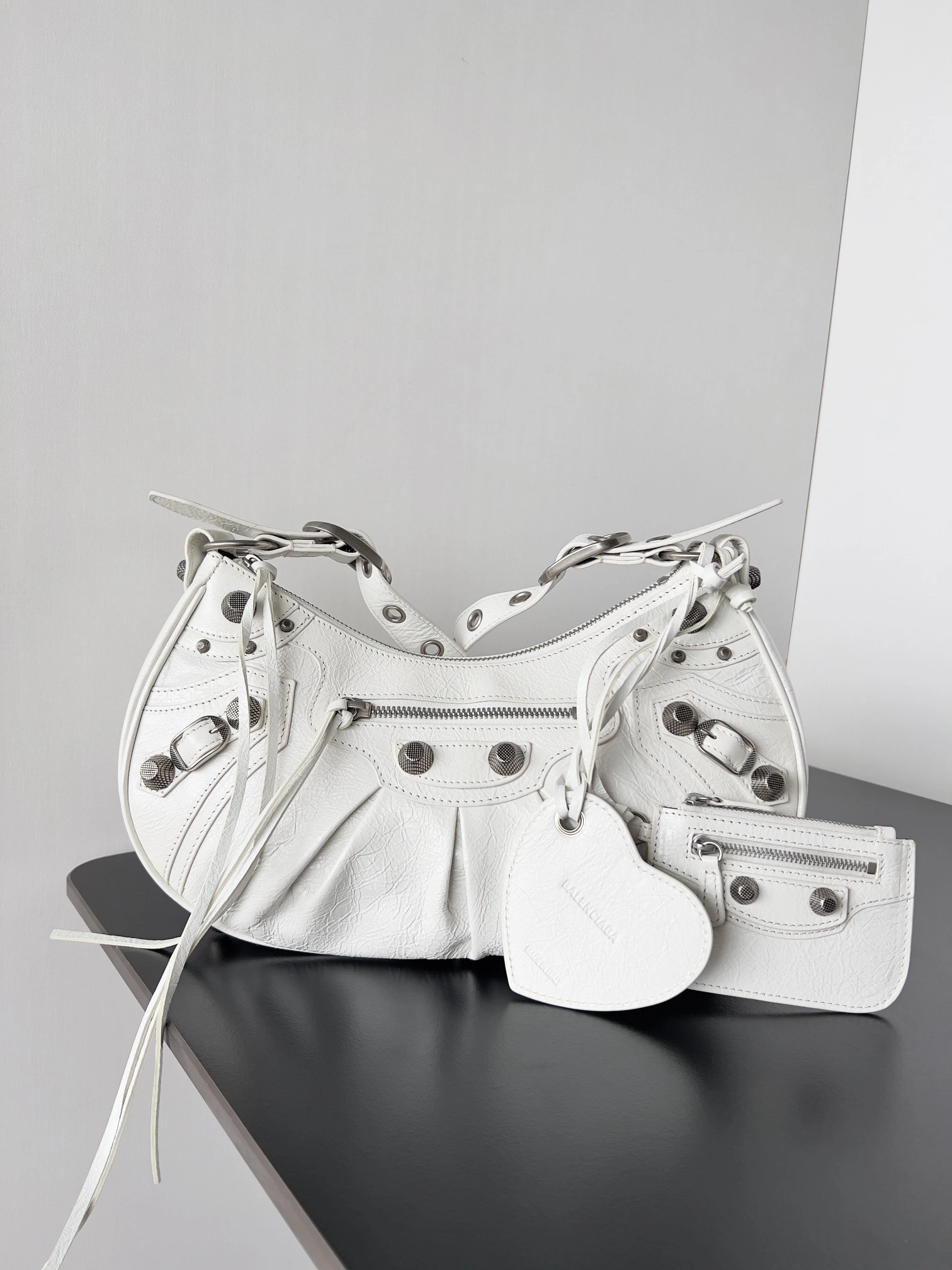 MOMO--- 6713071VG9Y9104 Le Cagole item:C-B063L0808R