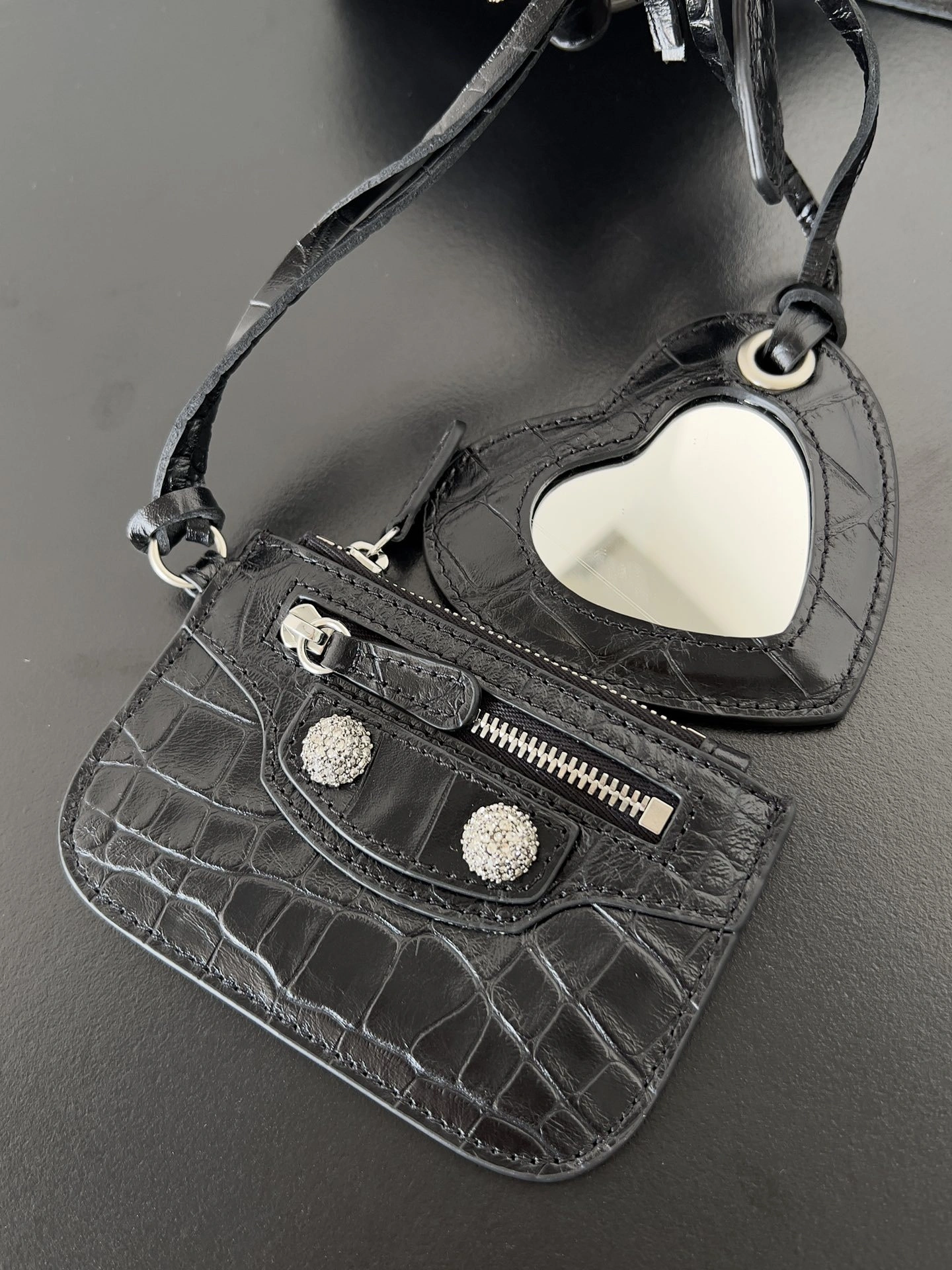 MOMO--- 6713072101L1015 Le Cagole item:C-B063L0806R