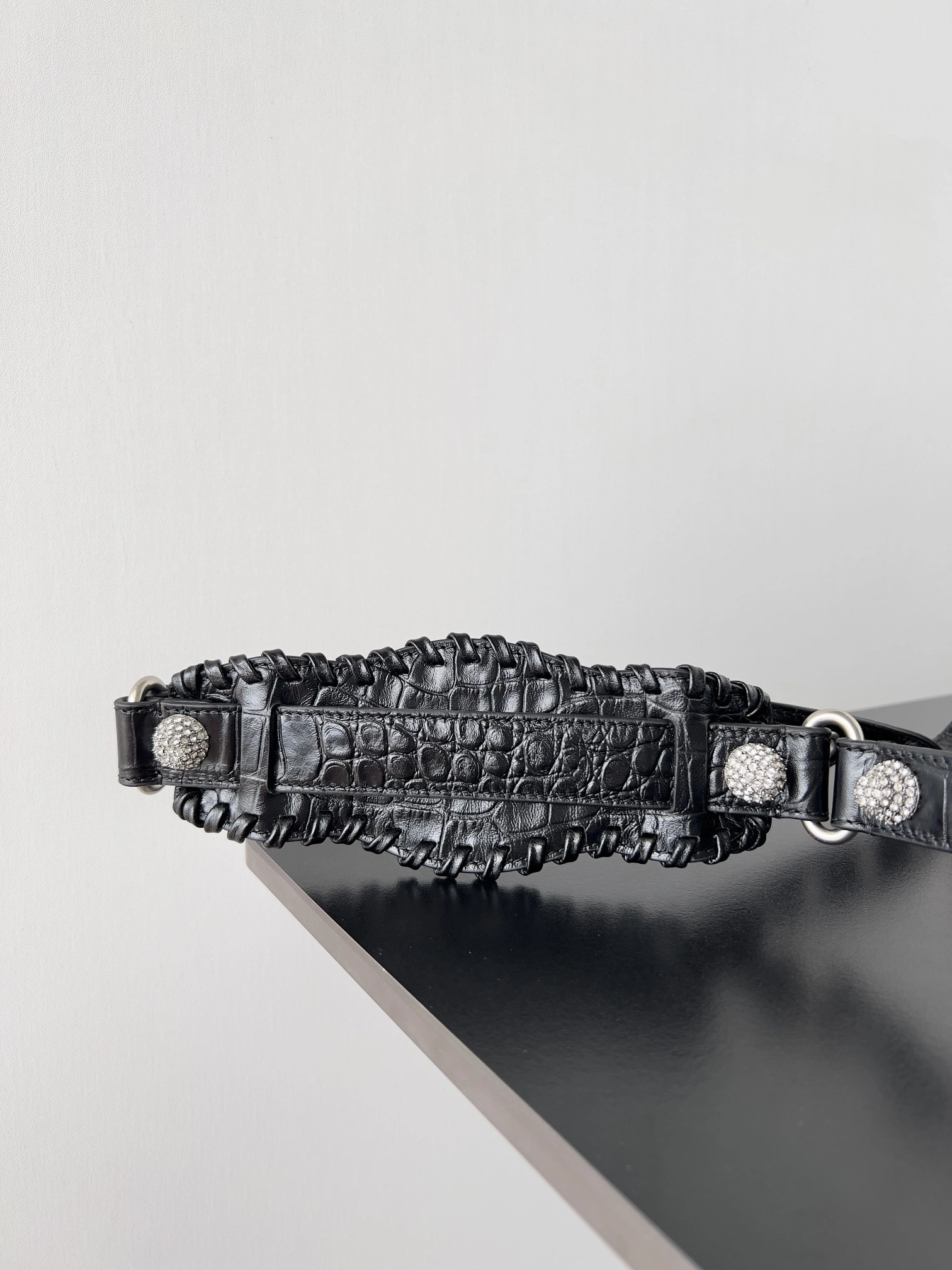 MOMO--- 6713072101L1015 Le Cagole item:C-B063L0806R