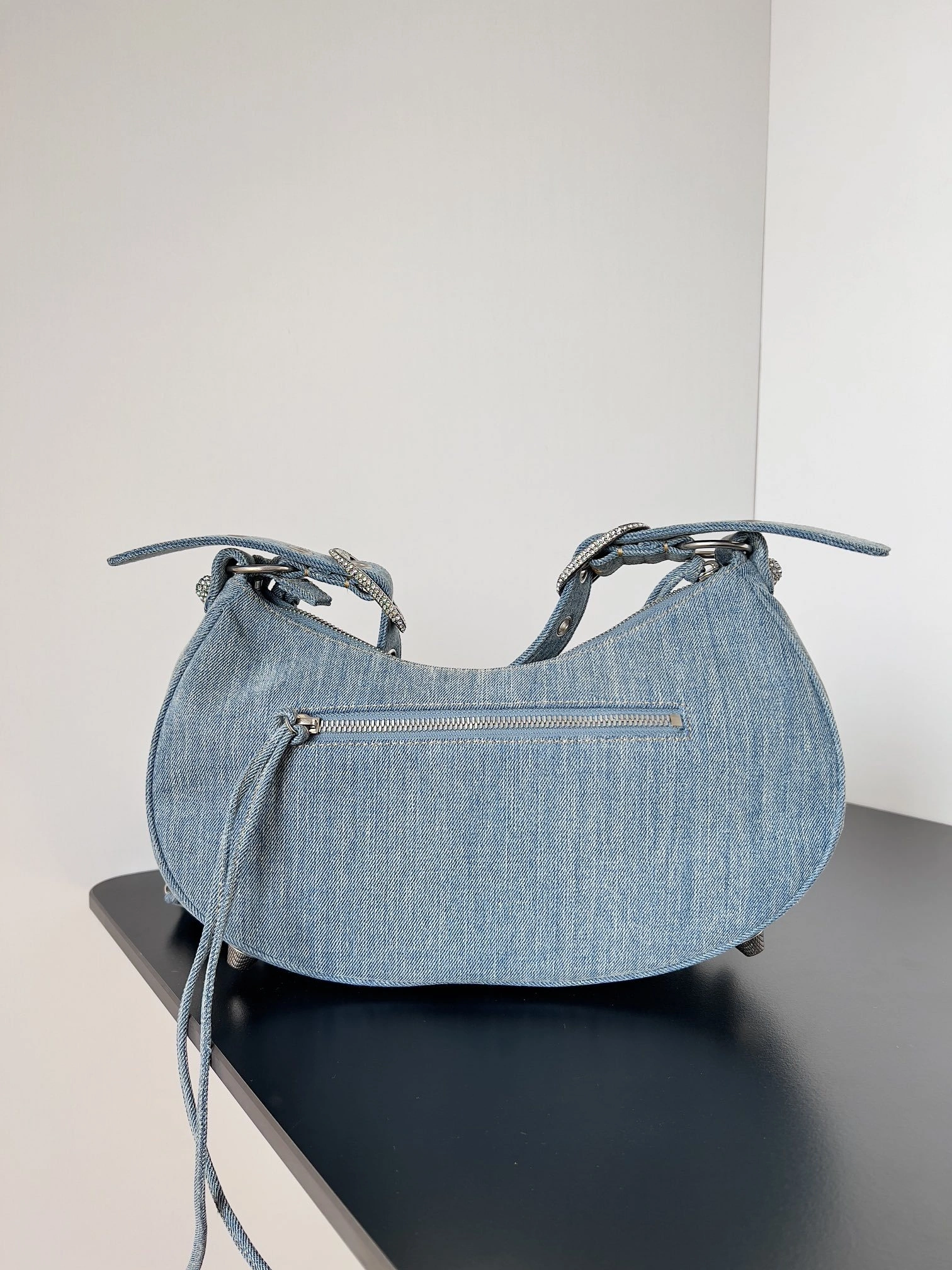 MOMO--- 6713072109U4715 Le Cagole item:C-B063L0810R