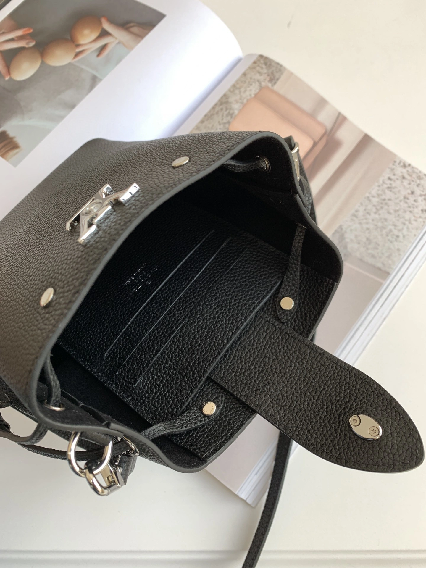 MOMO--- 68709 item : A-B00H0349