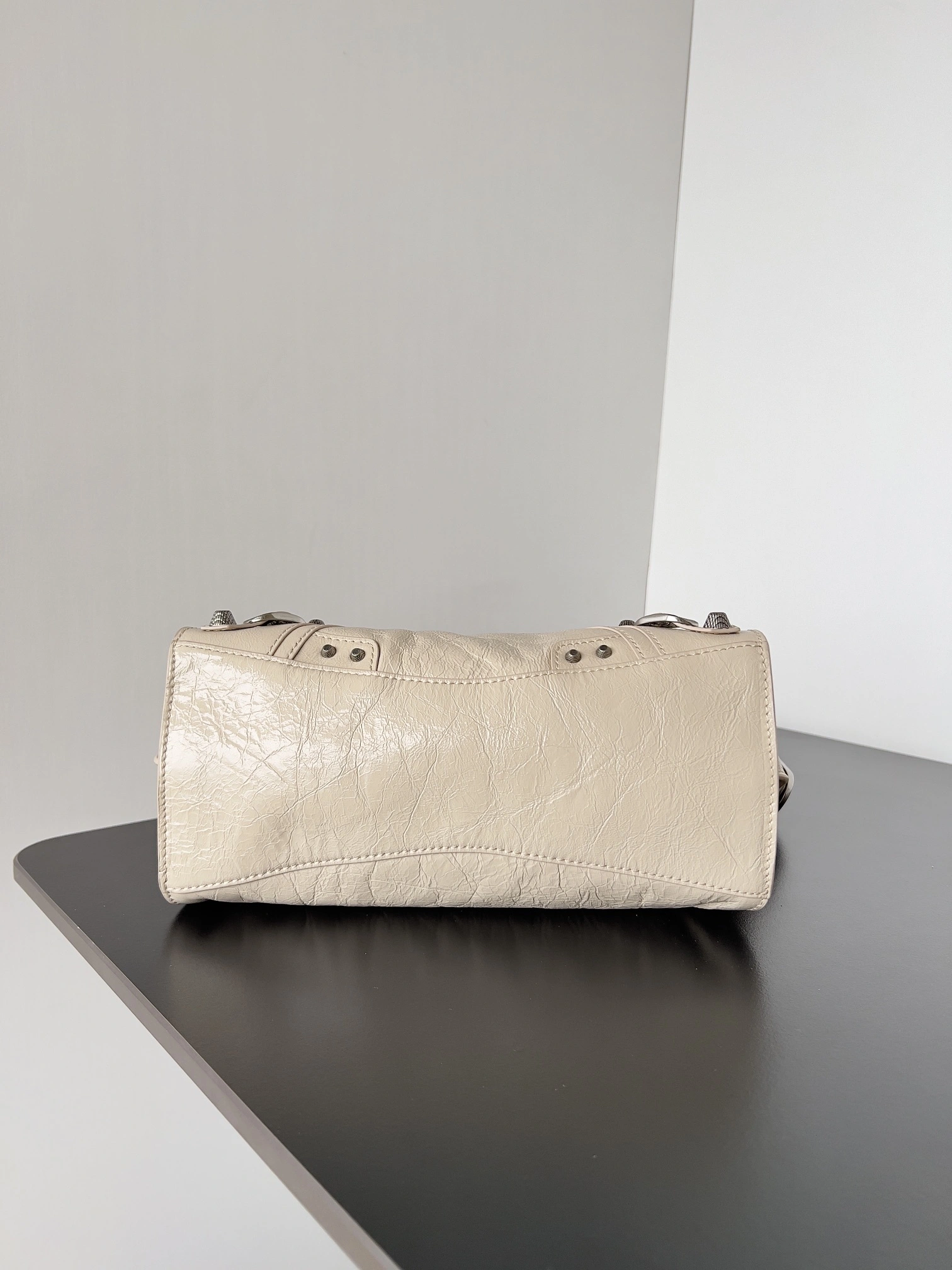 MOMO--- 700940210B09518 Neo cagole sheepskin item:C-B063L0814R