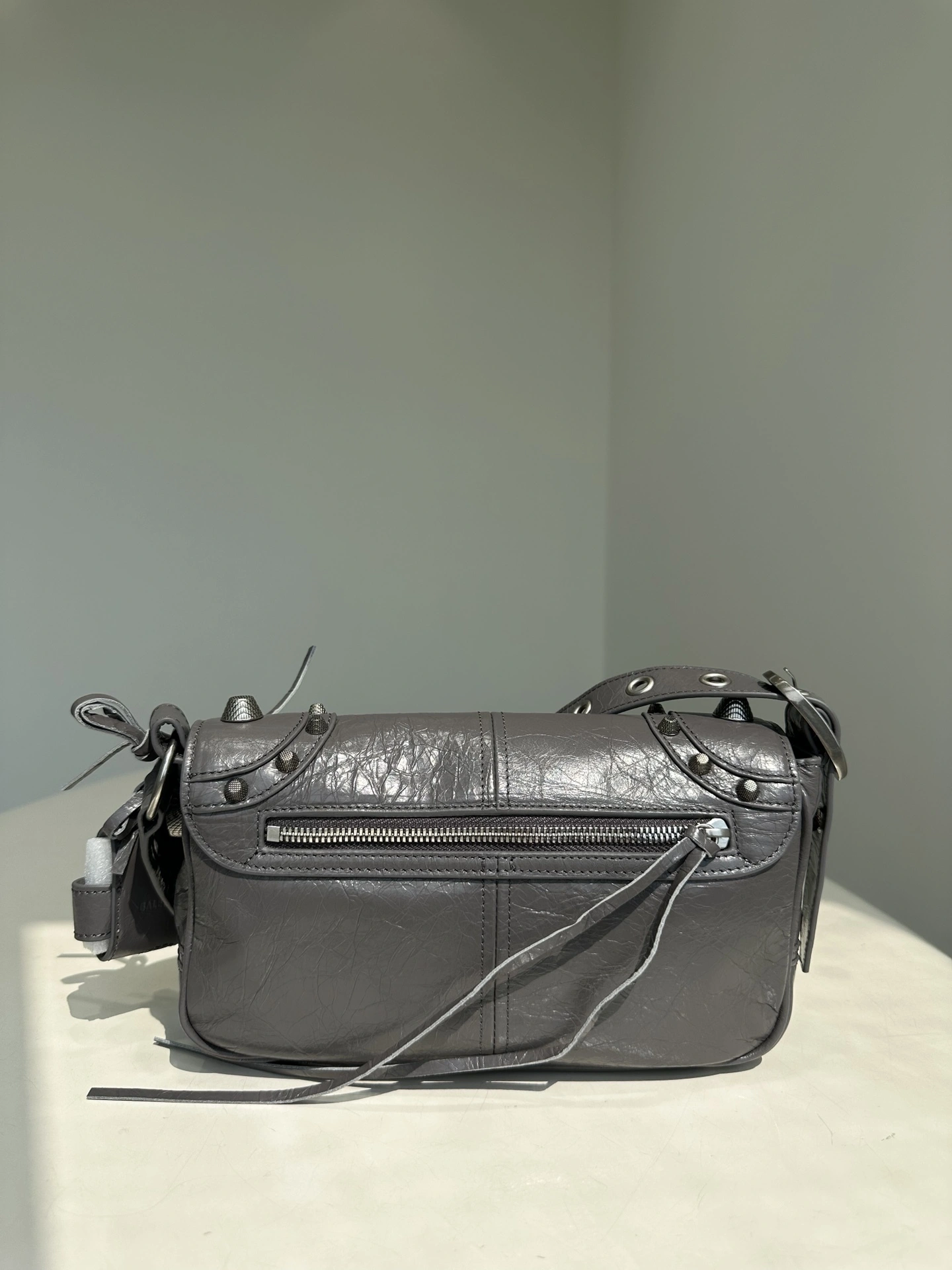 MOMO--- 719082210KR1404 sheepskin item:D-B432D0681