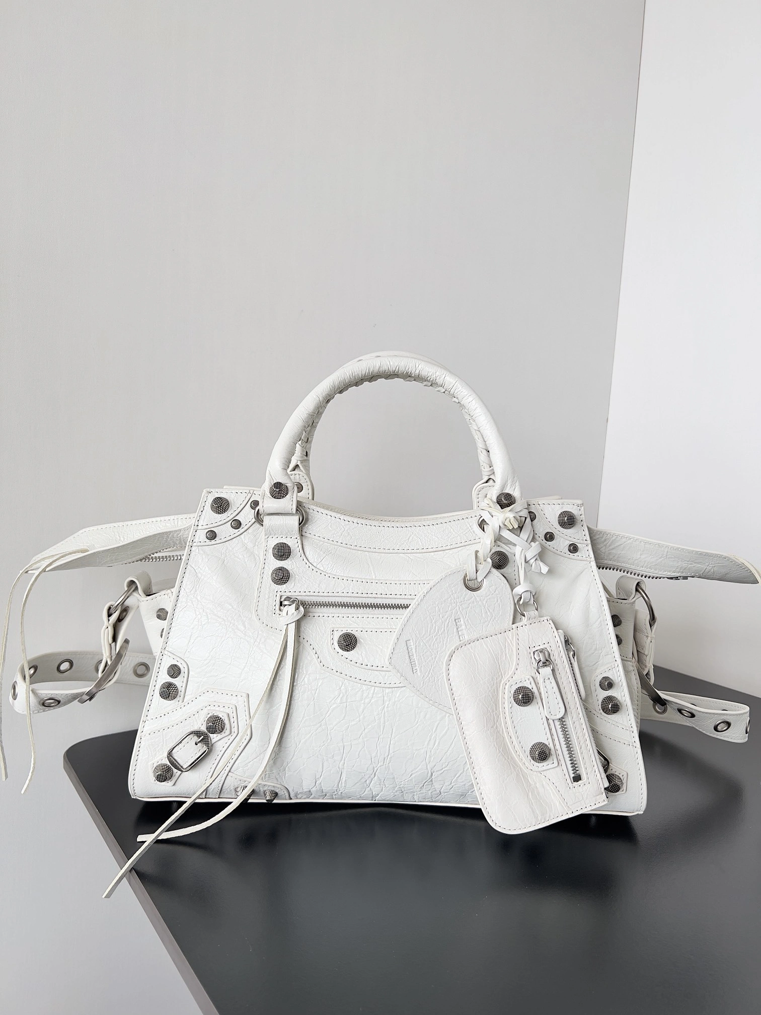 MOMO--- 736046210B09104 Neo cagole sheepskin item:C-B063L0817R