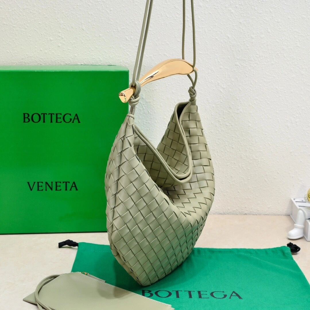 &MOMO--- 754988VCPP12929 Sardine Intrecciato item:C-B134L0828R