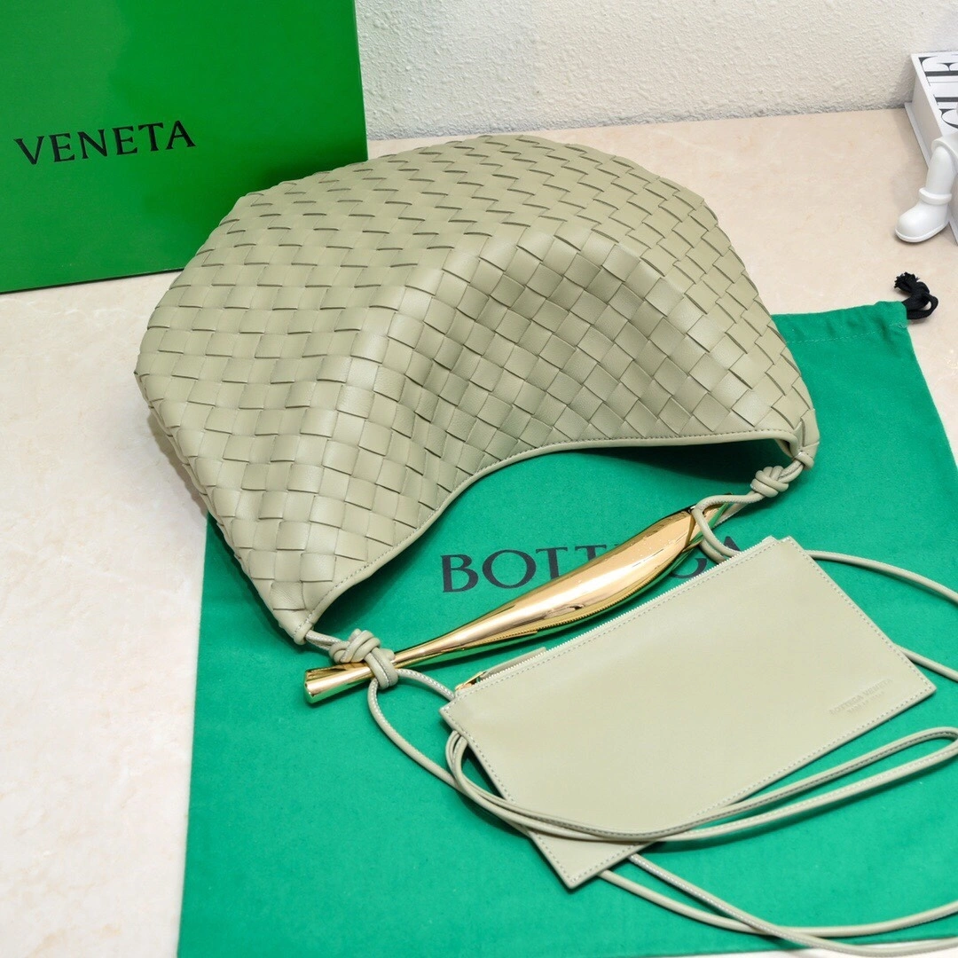 &MOMO--- 754988VCPP12929 Sardine Intrecciato item:C-B134L0828R