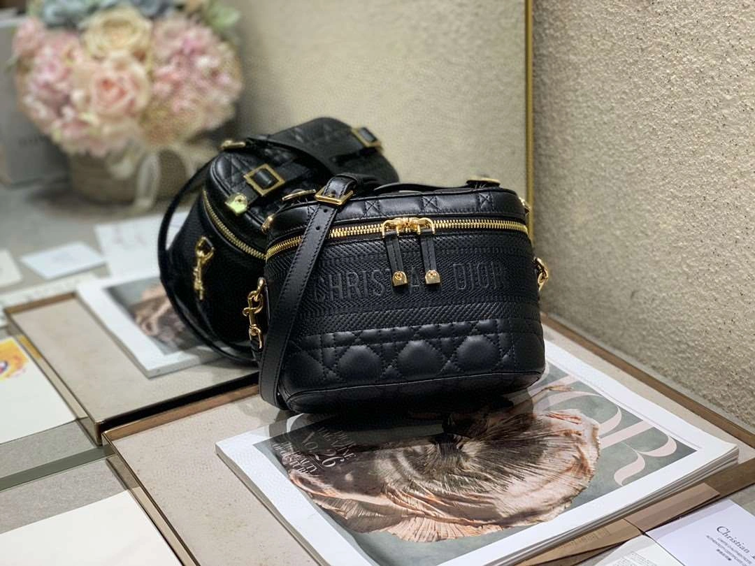 *MOMO--- 80017 sheephide item : A-B271H0512L
