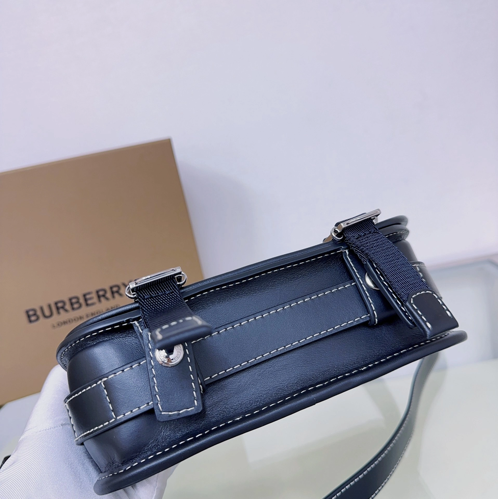 MOMO--- 80365521 item:D-B000B2924