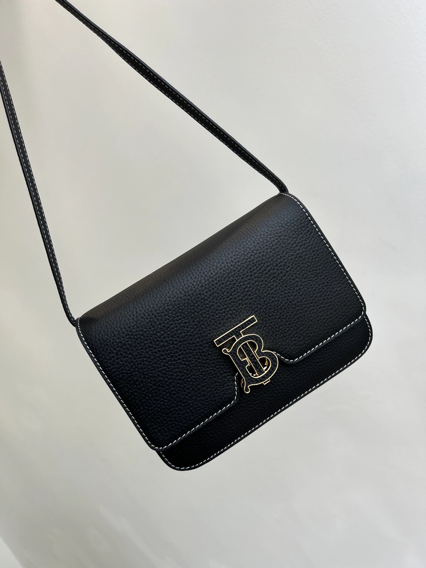 MOMO--- 80491221 Calfskin item:D-B432D0666
