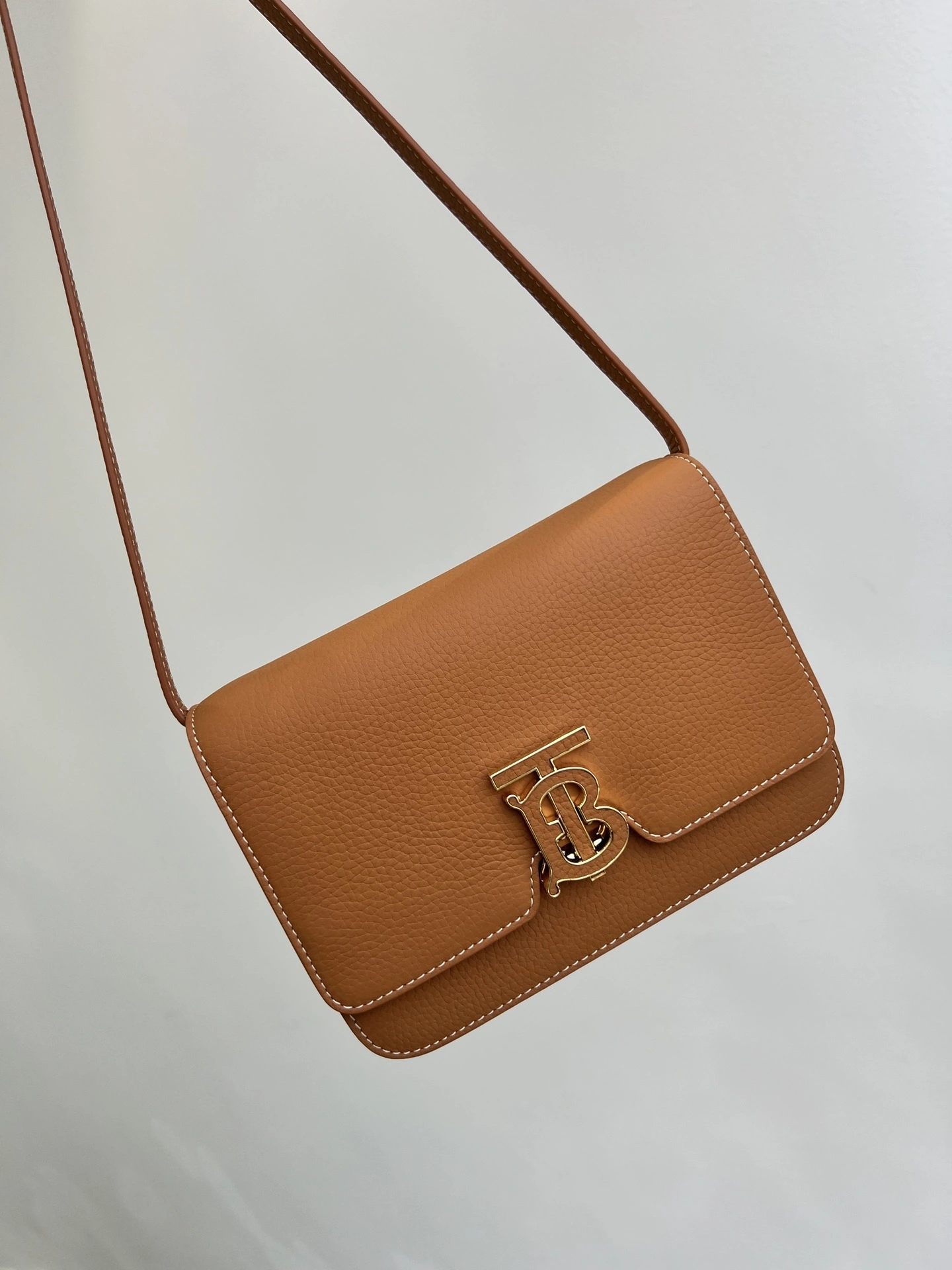 MOMO--- 80491251 Calfskin item:D-B432D0665