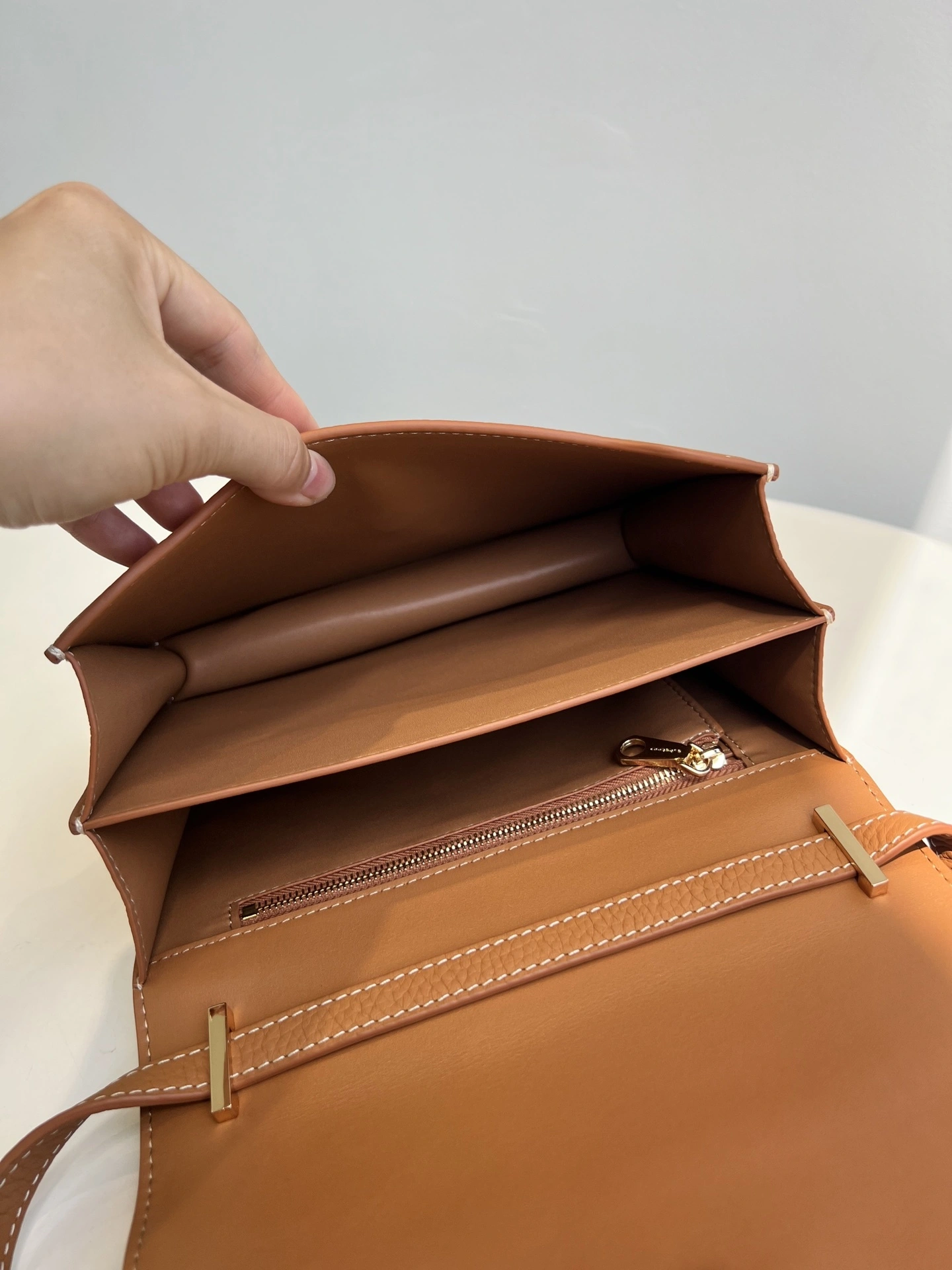 MOMO--- 80491251 Calfskin item:D-B432D0665