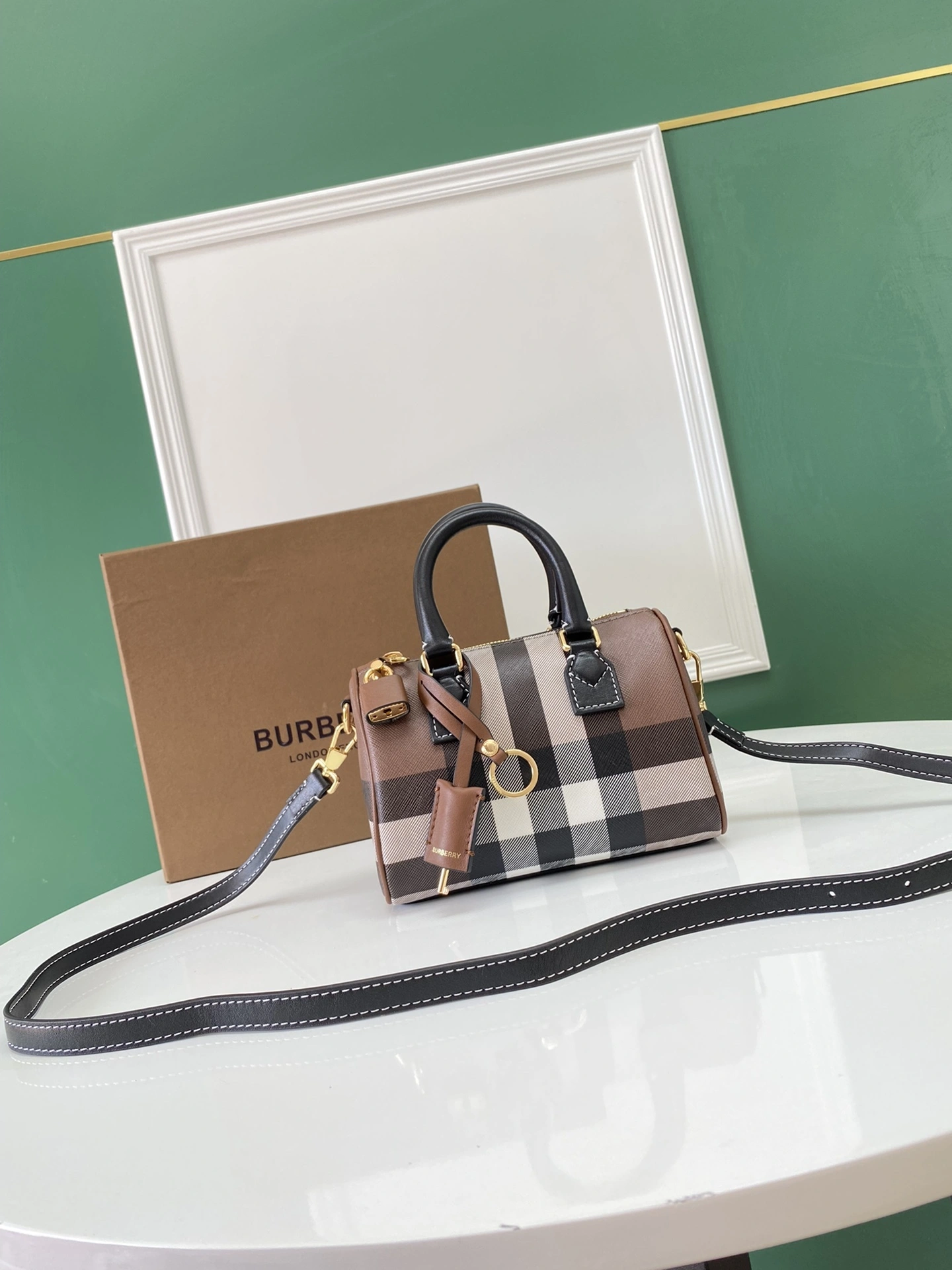 MOMO--- 80534961 item:D-B000B2922