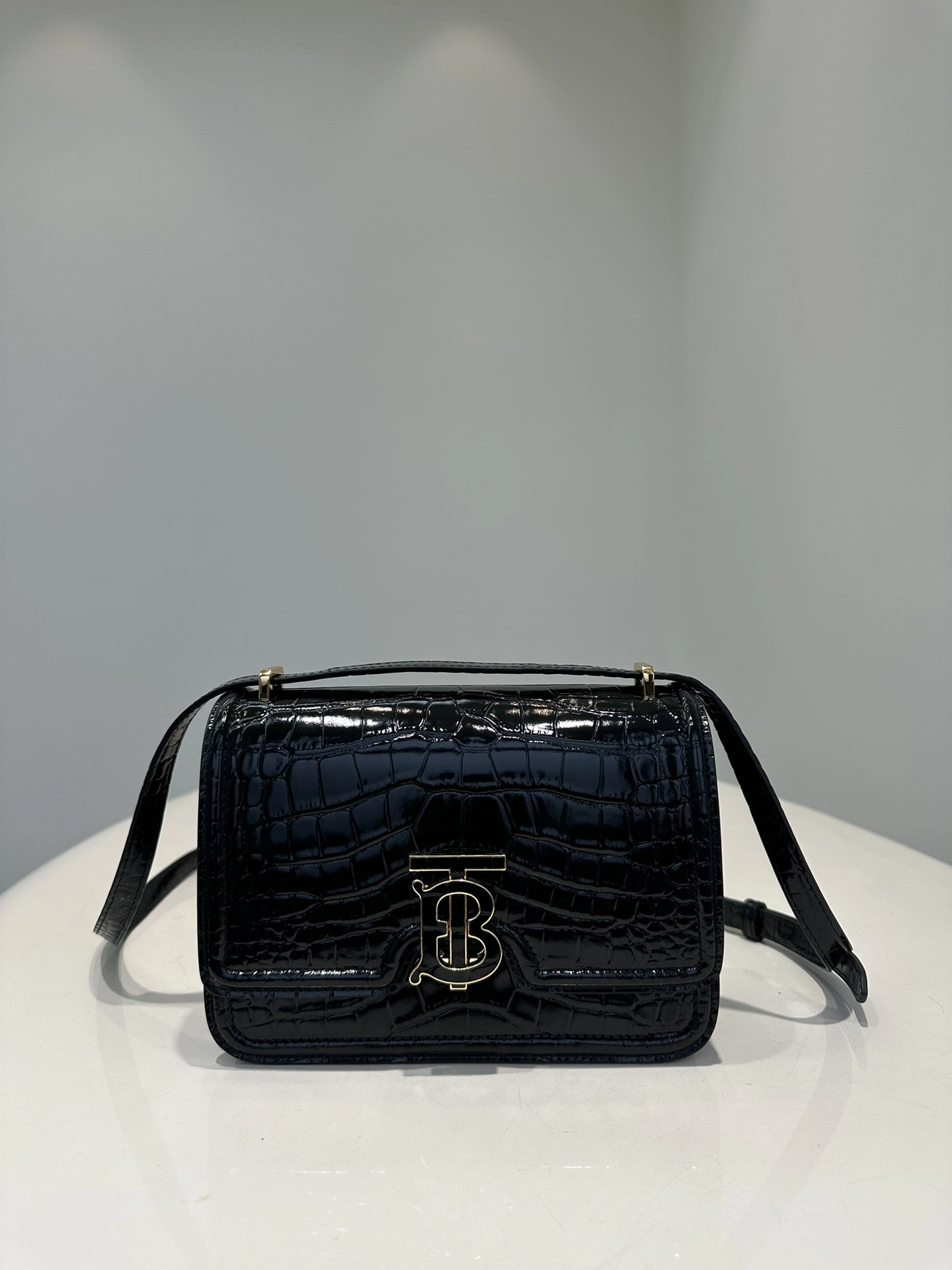MOMO--- 80582931 Calfskin item:D-B432D0667