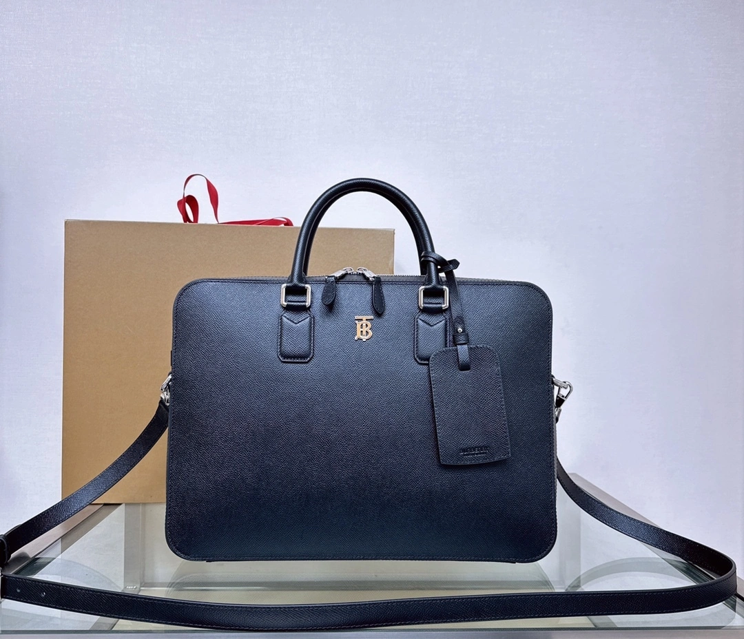 &MOMO--- 80658121 Calfskin item:D-B000B2902