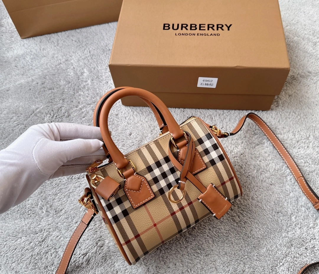 MOMO--- 80713571 Calfskin item:D-B000B2904