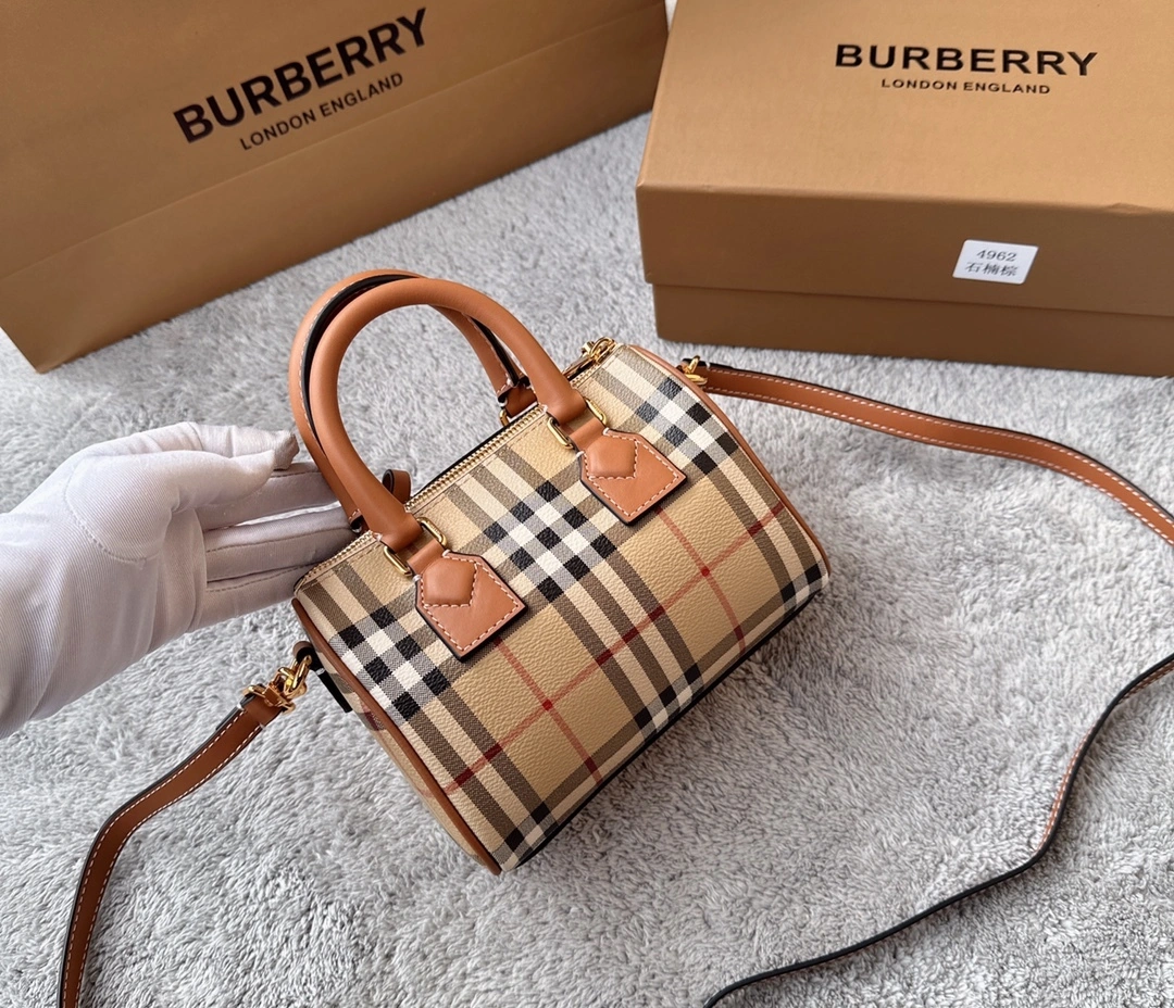 MOMO--- 80713571 Calfskin item:D-B000B2904