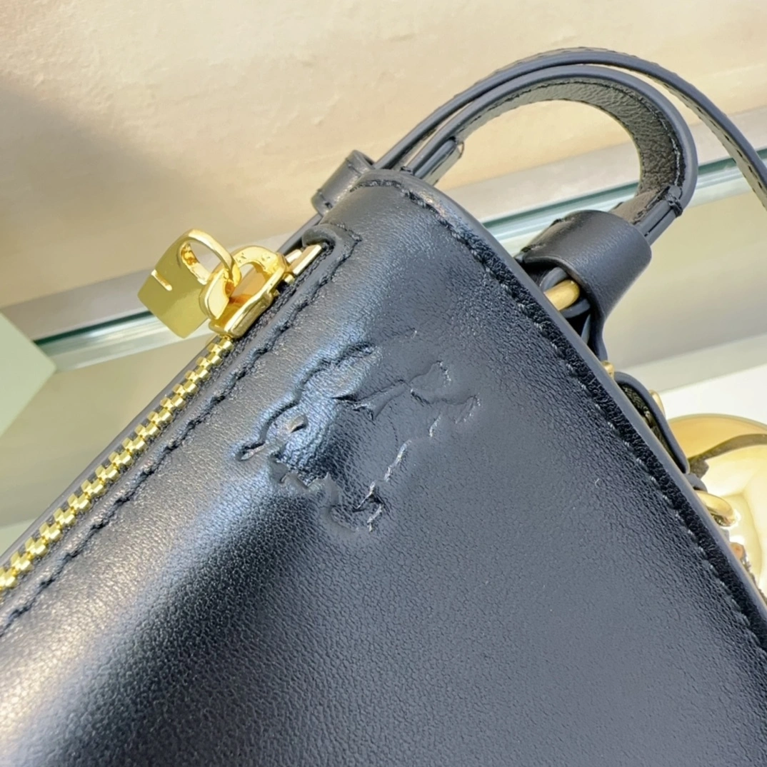 MOMO--- 8077580 sheepskin item:D-B000B2918