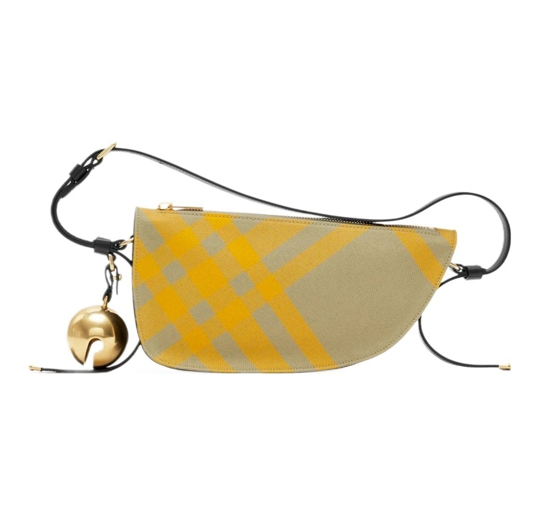 MOMO--- 8079160 item:D-B000B2915