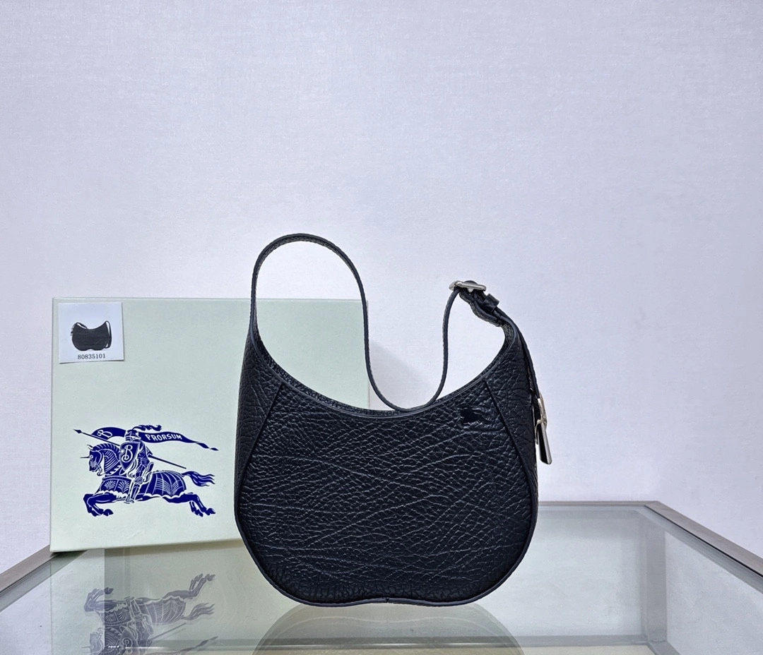 MOMO--- 80809551 Calfskin item:D-B000B2913
