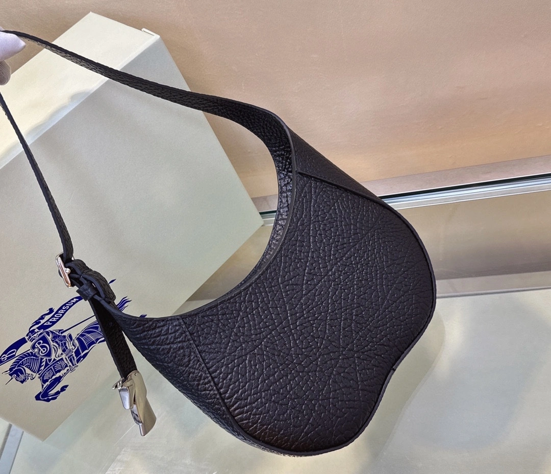 MOMO--- 80809551 Calfskin item:D-B000B2913