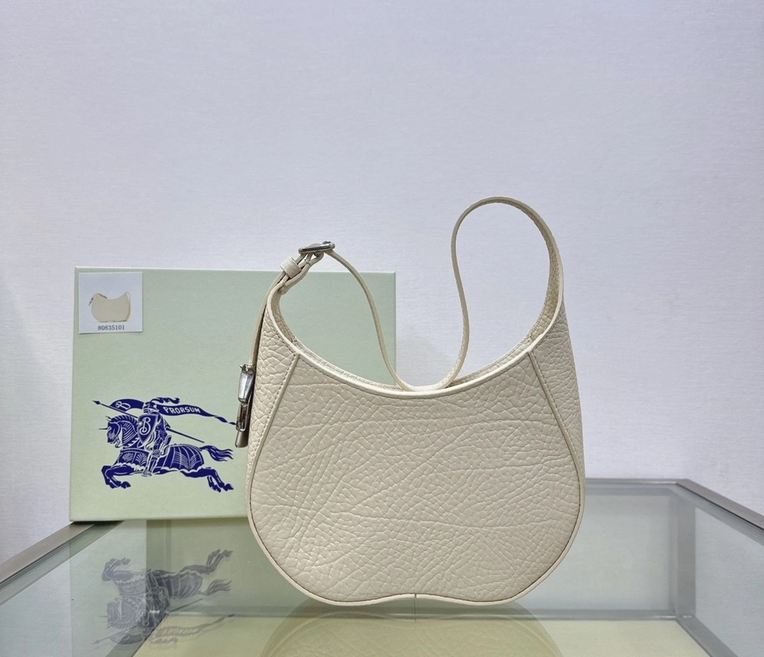 MOMO--- 80835101 Calfskin item:D-B000B2914