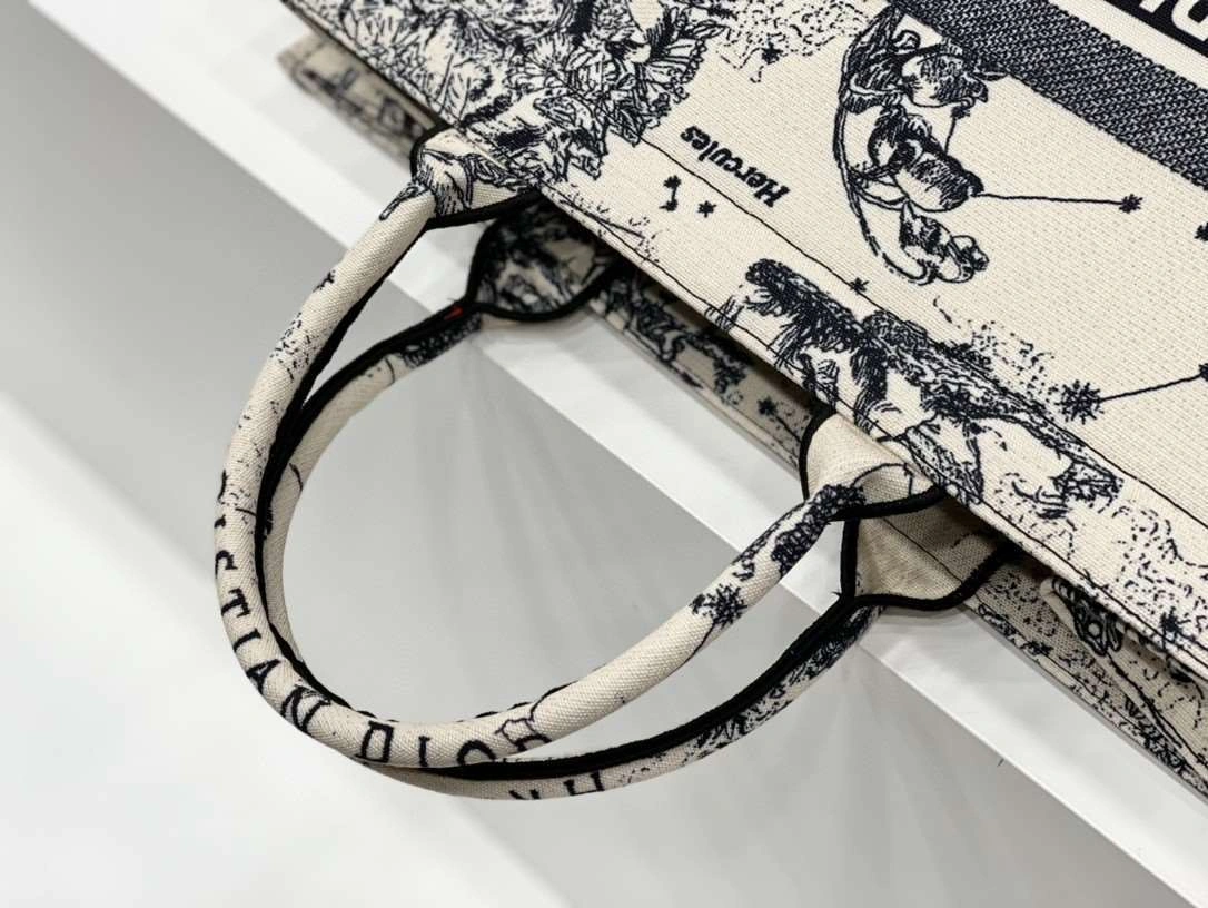 *MOMO--- 8642 cowhide item : A-B00H2344A