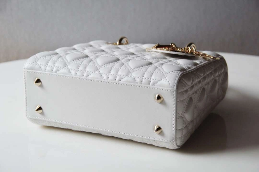 *MOMO--- 8878 sheephide item : A-B063H0647L