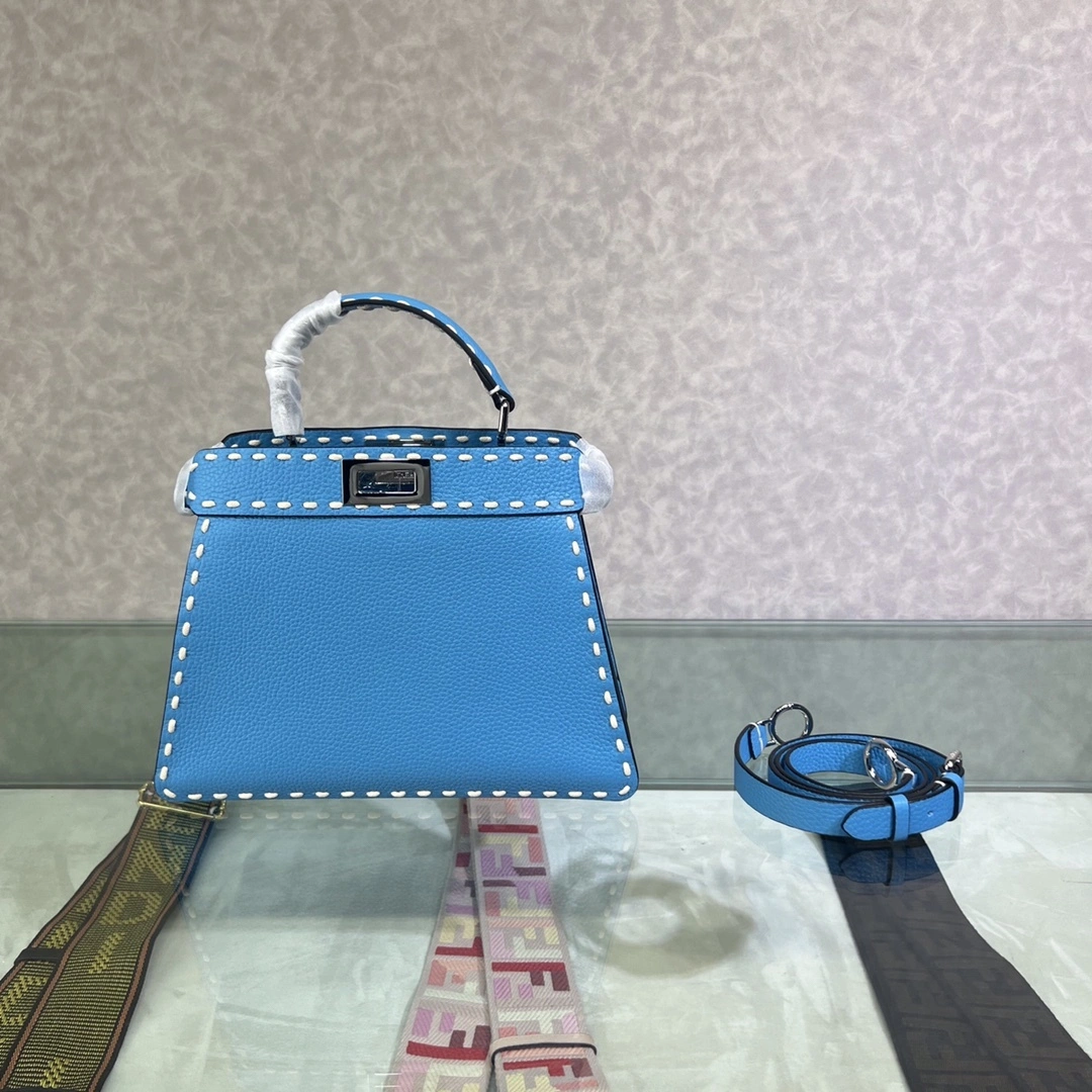 MOMO--- 8BN321-AFQ8-F1EGW Peekaboo ISeeU item:C-B063K2312R