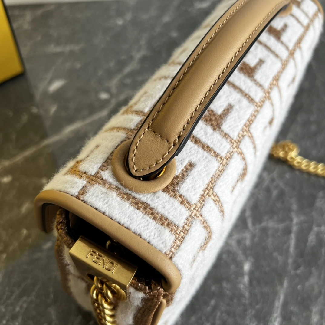 MOMO--- 8BR793-AQ10-F1MB8 Baguette item:C-B063K2223R