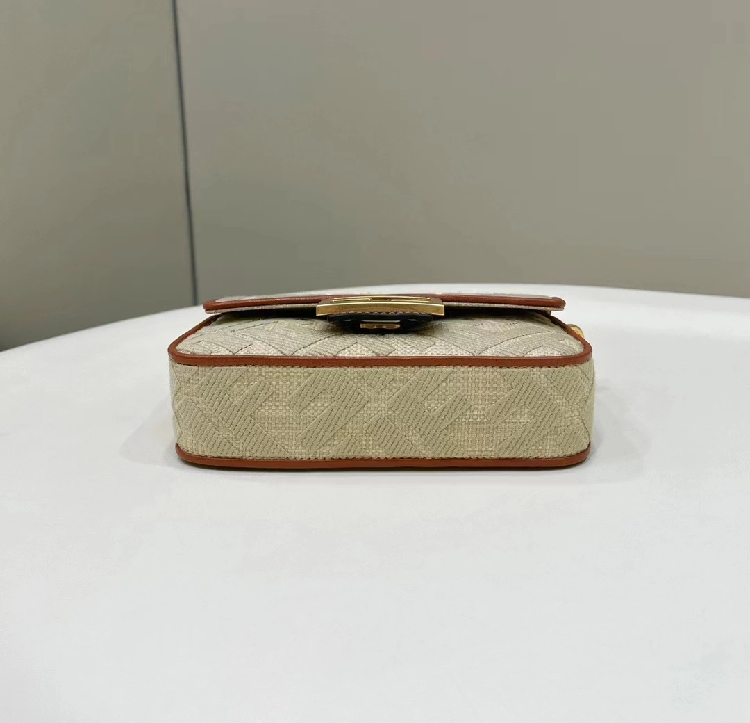 MOMO--- 8BS017-AP4M-F1LMP Baguette item:C-B063K2304R
