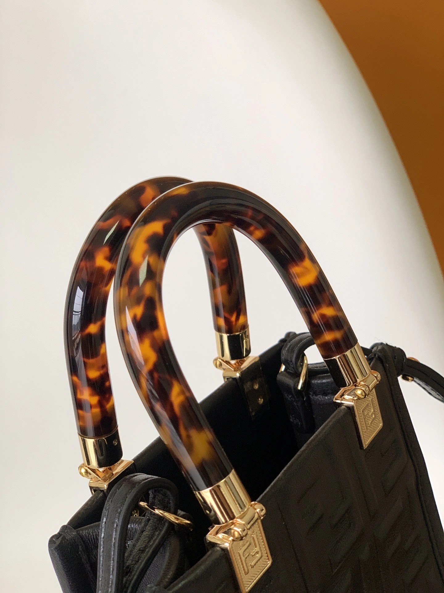 MOMO--- 8BS051-AMCI-F0KUR Mini sunshine shopper item:C-B063K2318R