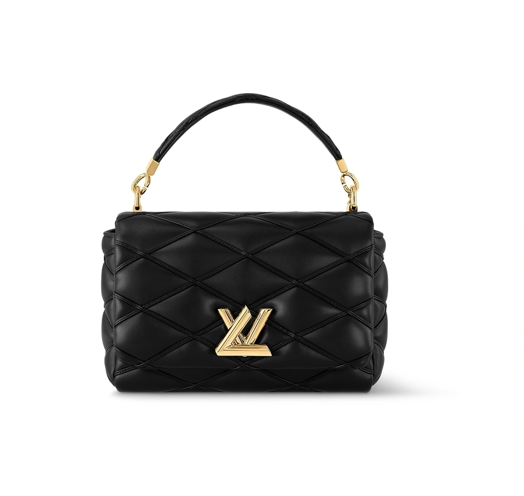 MOMO--- 8V M22891 sheepskin item:D-B174E1703